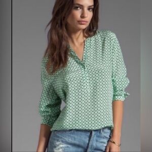 Joie Green Relaxed Buttoned Blouse 100% Silk